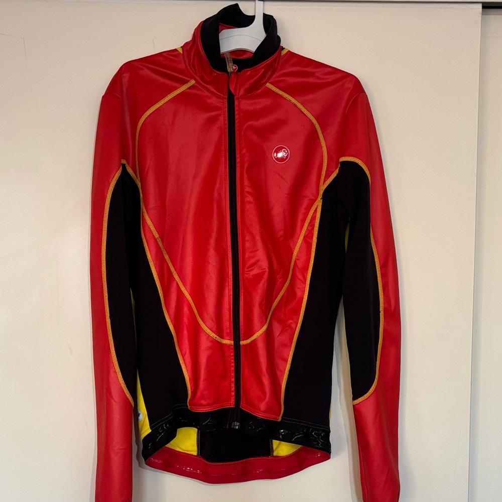 Stylish Red and Black Women's Ski Jacket